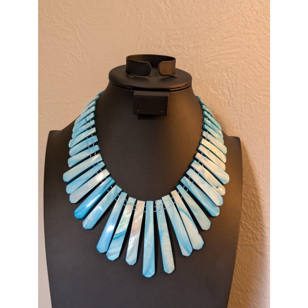 Erica Lyons Blue Shell Collar Necklace